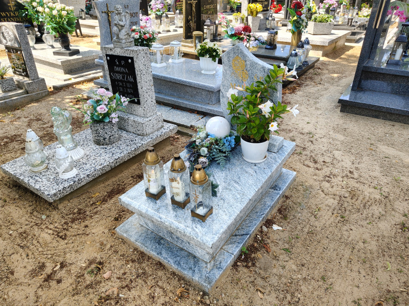 Zdjęcie nagrobka