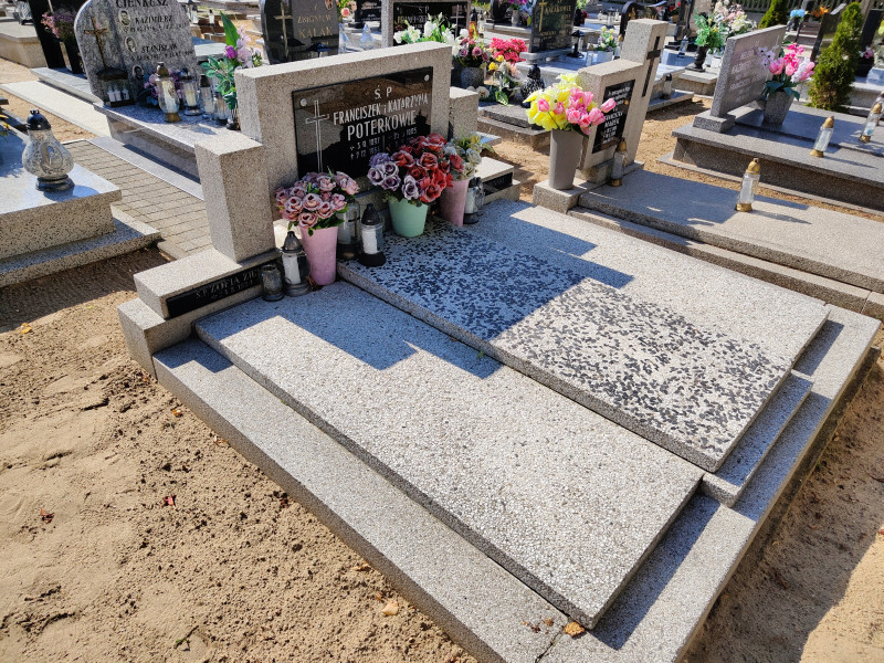 Zdjęcie nagrobka