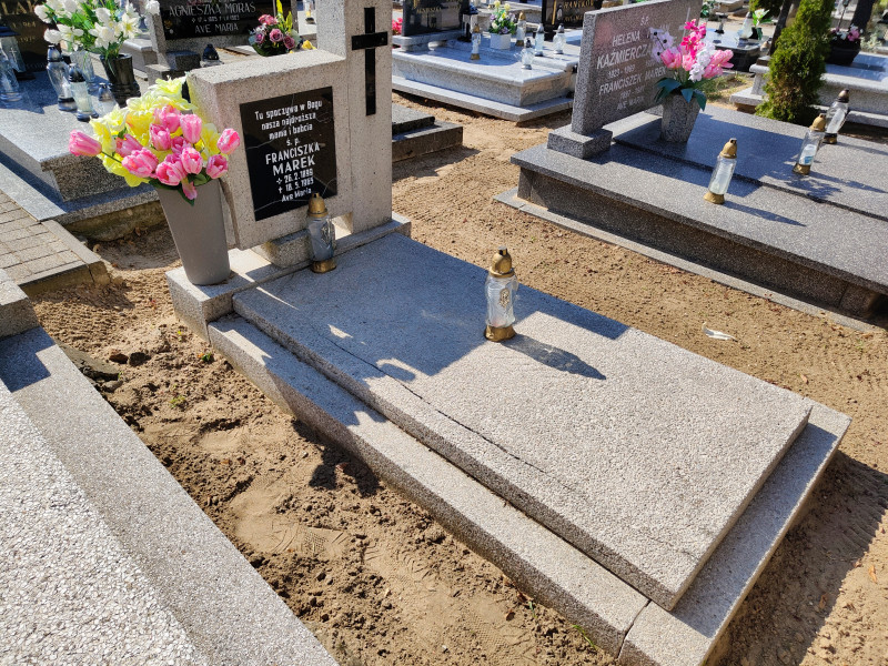 Zdjęcie nagrobka