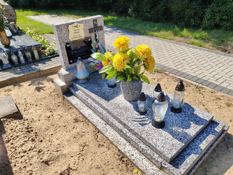 Zdjęcie nagrobka