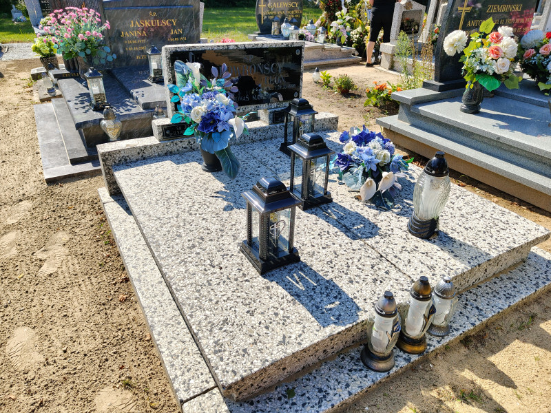 Zdjęcie nagrobka