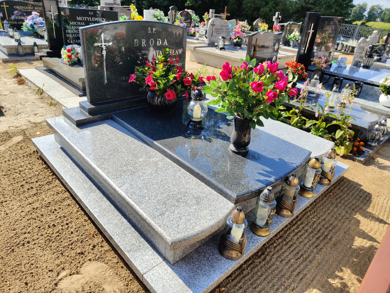 Zdjęcie nagrobka
