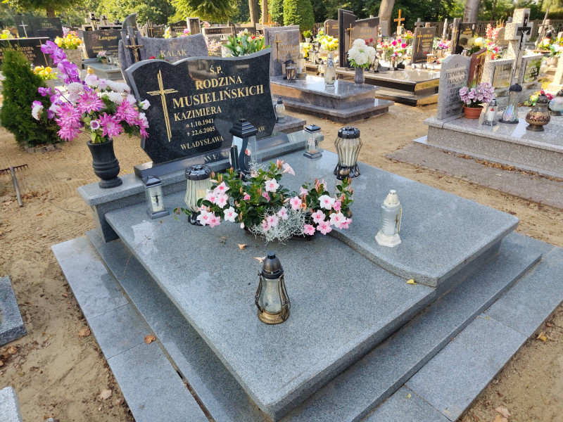 Zdjęcie nagrobka