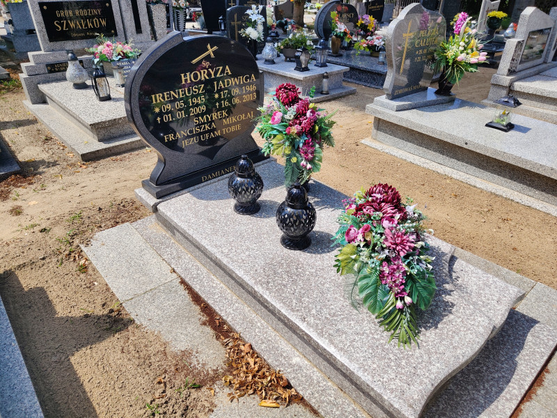 Zdjęcie nagrobka