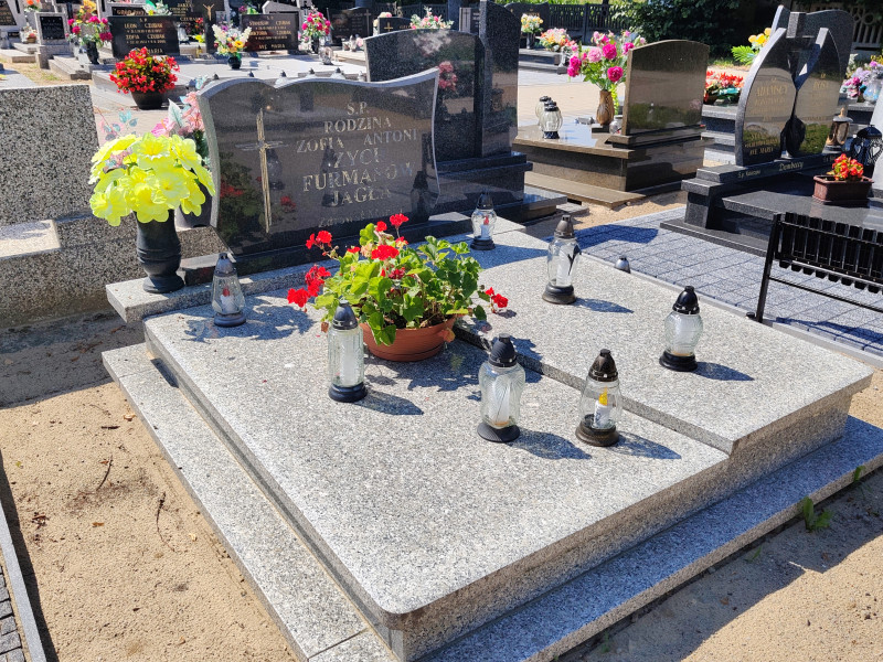 Zdjęcie nagrobka