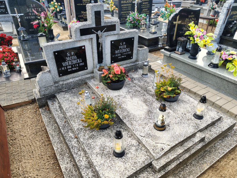 Zdjęcie nagrobka