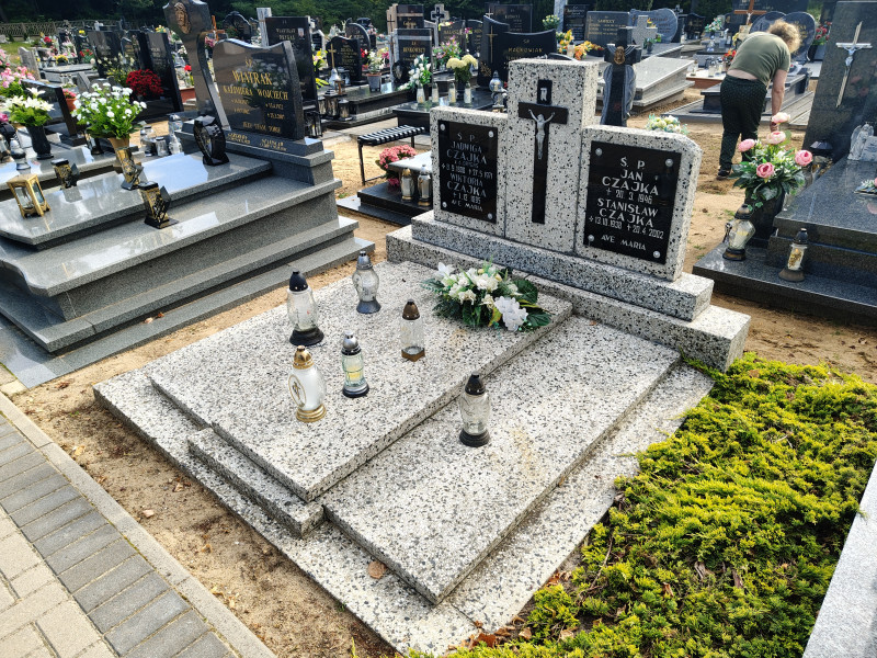 Zdjęcie nagrobka