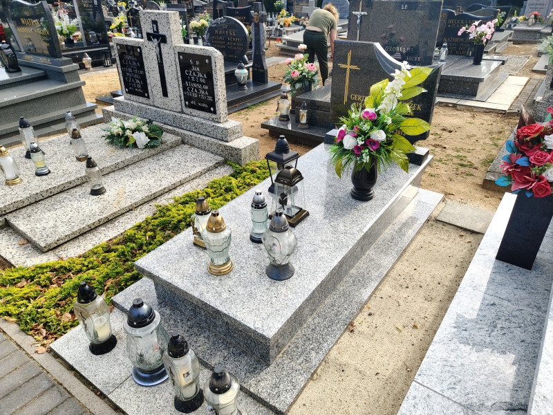 Zdjęcie nagrobka