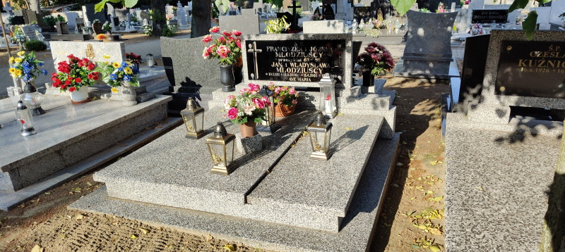 Zdjęcie nagrobka