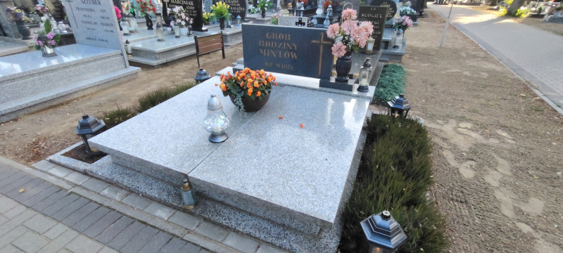 Zdjęcie nagrobka