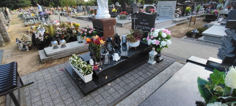Zdjęcie nagrobka