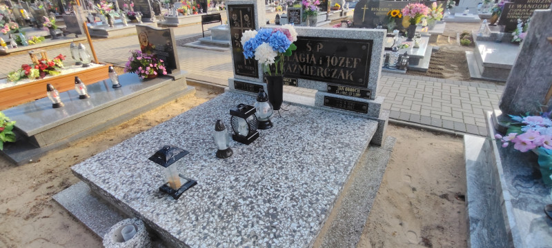 Zdjęcie nagrobka
