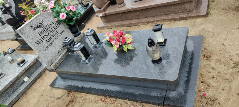 Zdjęcie nagrobka