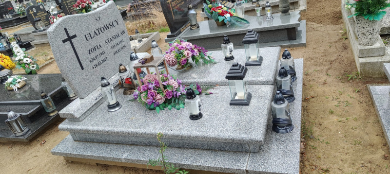 Zdjęcie nagrobka