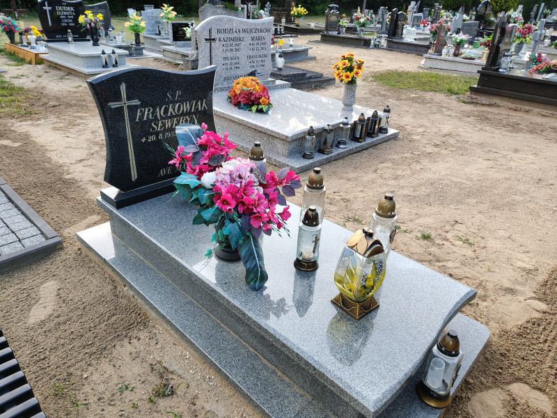Zdjęcie nagrobka