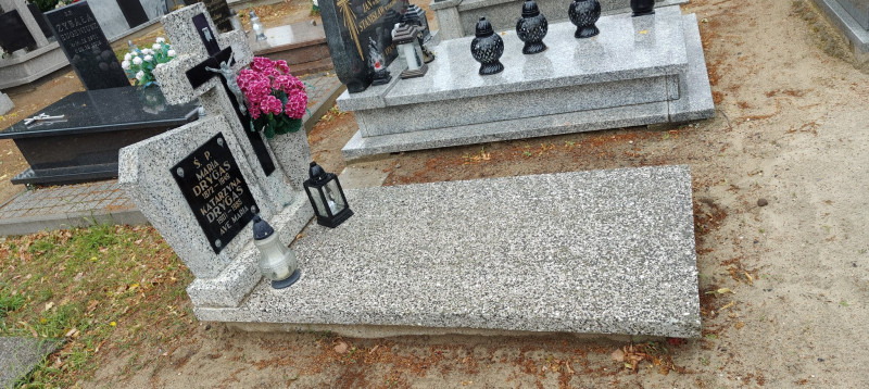 Zdjęcie nagrobka