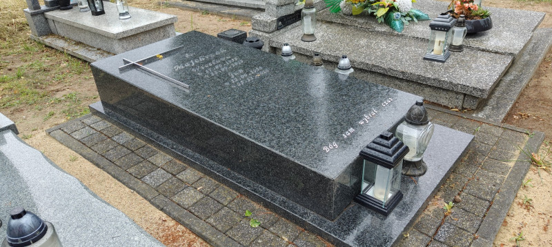 Zdjęcie nagrobka
