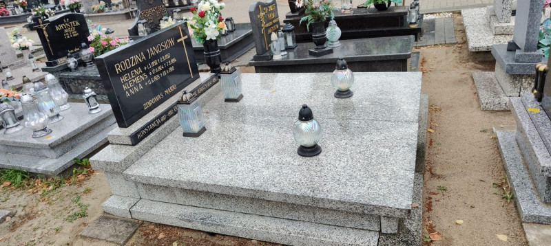Zdjęcie nagrobka