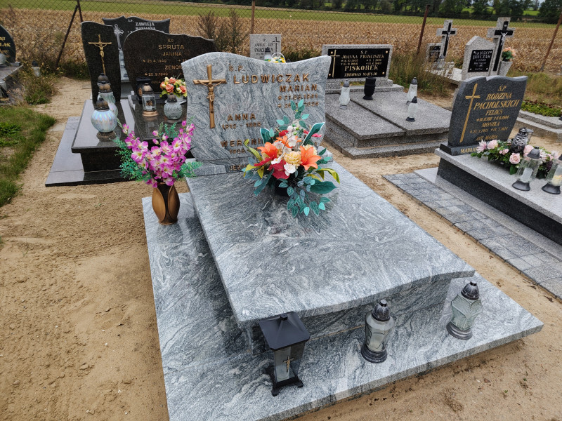 Zdjęcie nagrobka