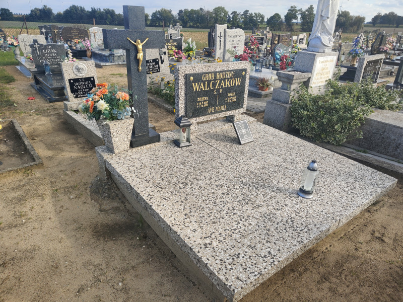 Zdjęcie nagrobka