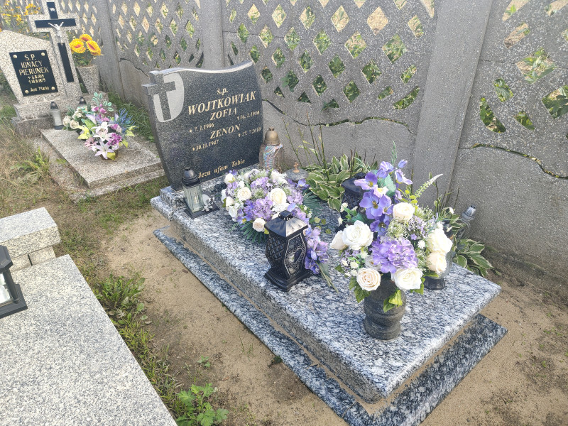 Zdjęcie nagrobka