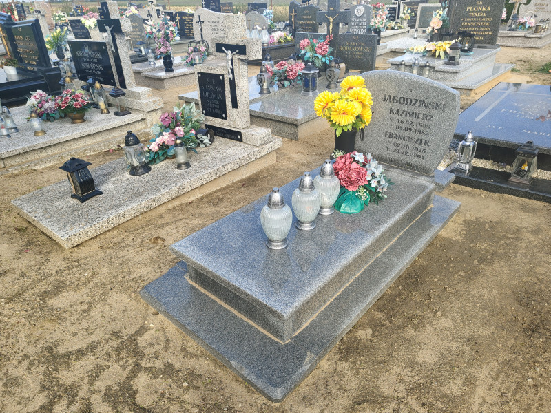 Zdjęcie nagrobka
