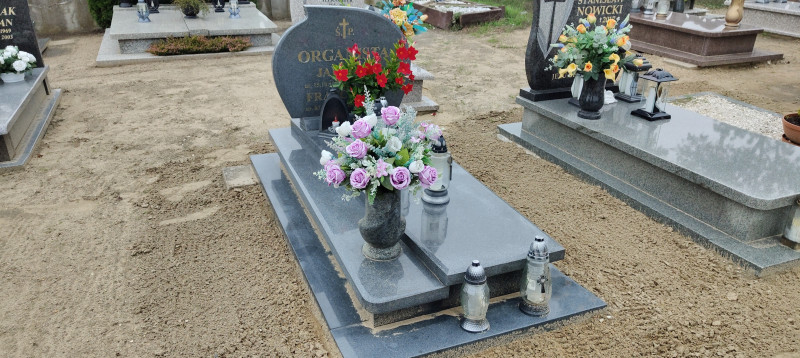 Zdjęcie nagrobka
