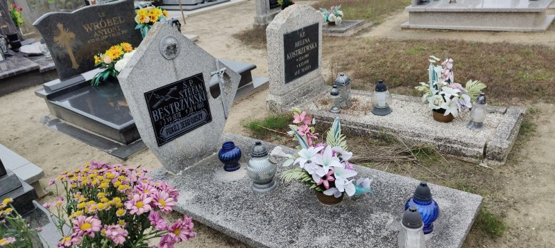 Zdjęcie nagrobka