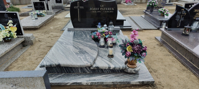 Zdjęcie nagrobka