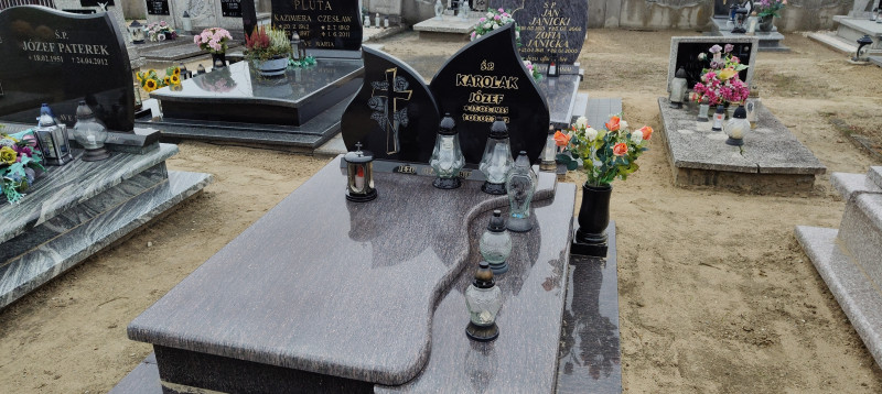 Zdjęcie nagrobka
