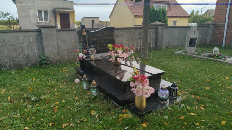 Zdjęcie nagrobka
